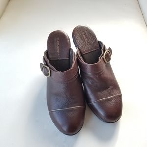 EUROstep brown leather maggie clogs size 8M